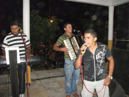 GRUPO ARREIOS DO FORRÓ